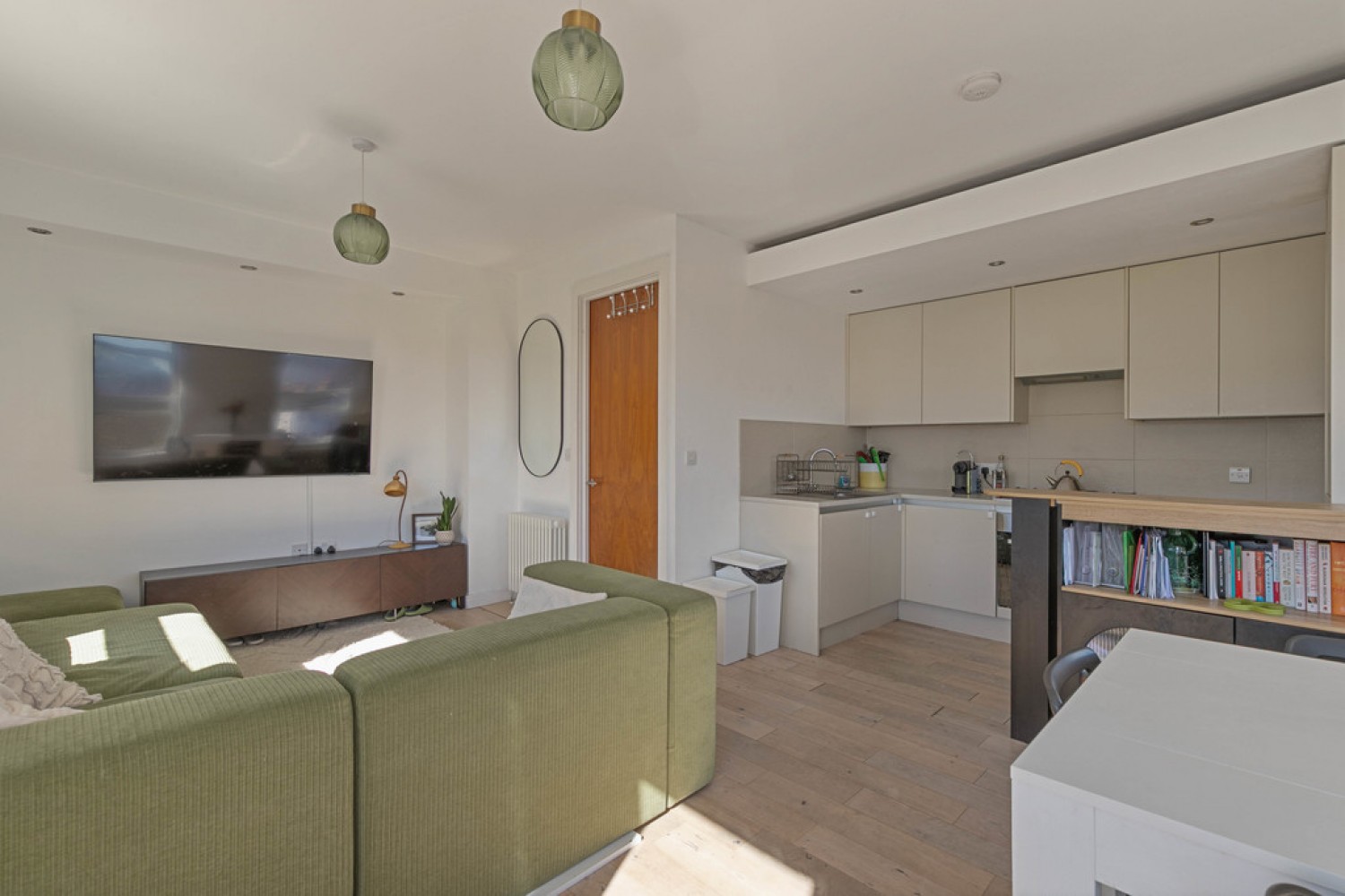 2 bedroom Flat for Sale Anerley, London, Greater London