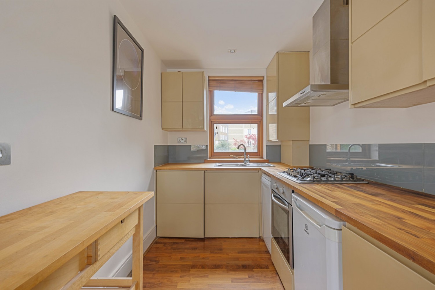 1 bedroom Flat for Letting North Clapham, London, Greater London