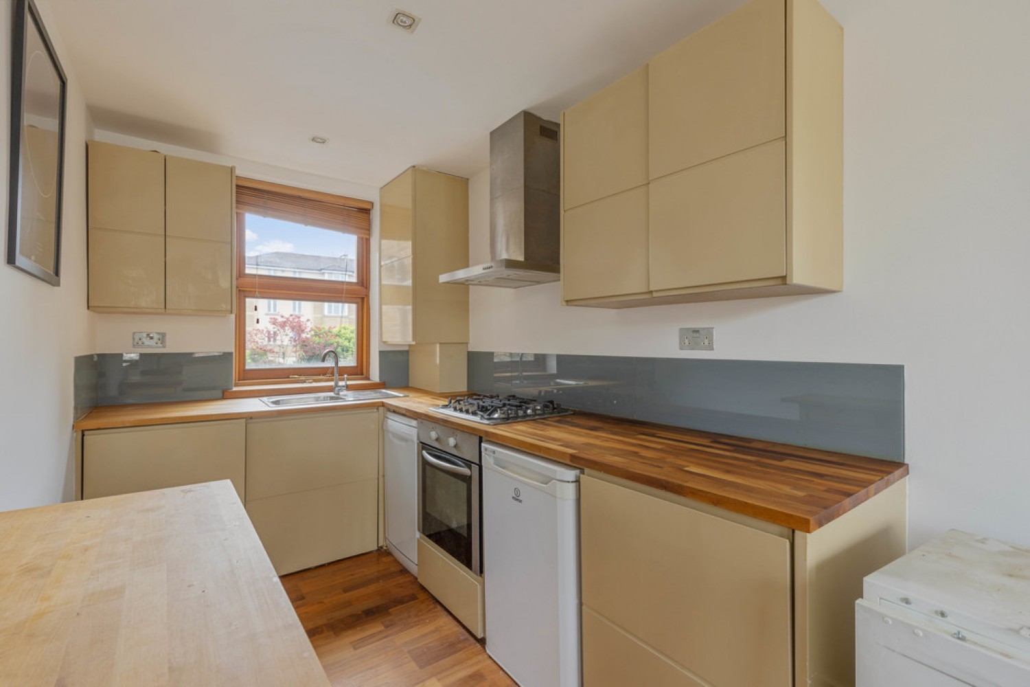 1 bedroom Flat for Letting North Clapham, London, Greater London