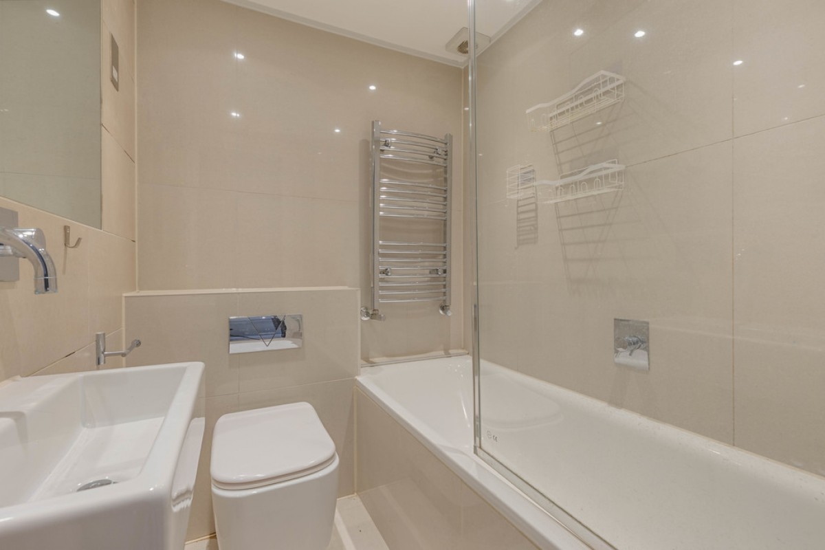 North Clapham, London, Greater London