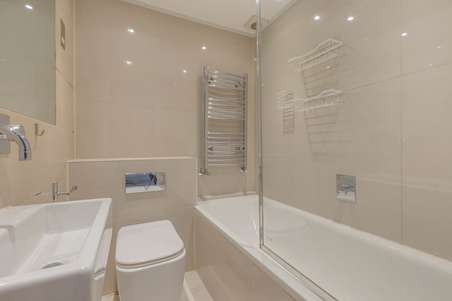 1 bedroom Flat for Letting North Clapham, London, Greater London