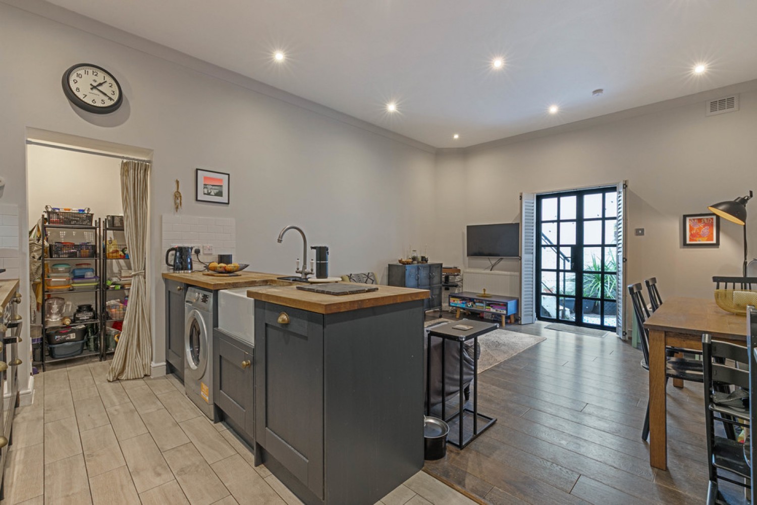 2 bedroom Flat for Sale Crystal Palace, London, Greater London