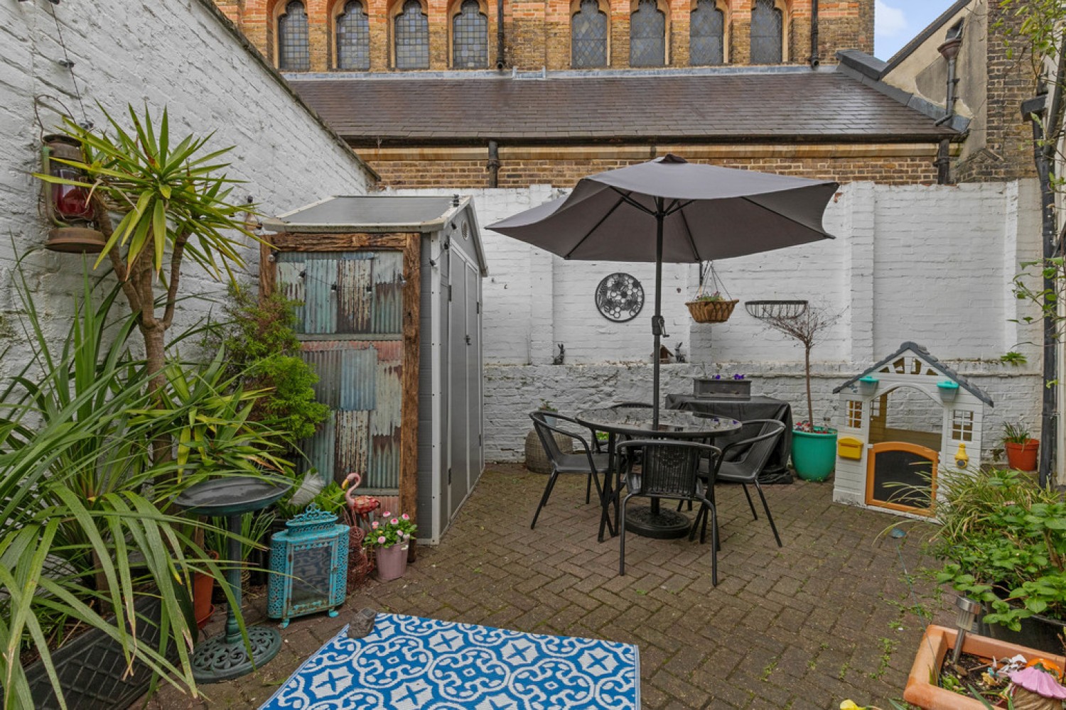 2 bedroom Flat for Sale Crystal Palace, London, Greater London