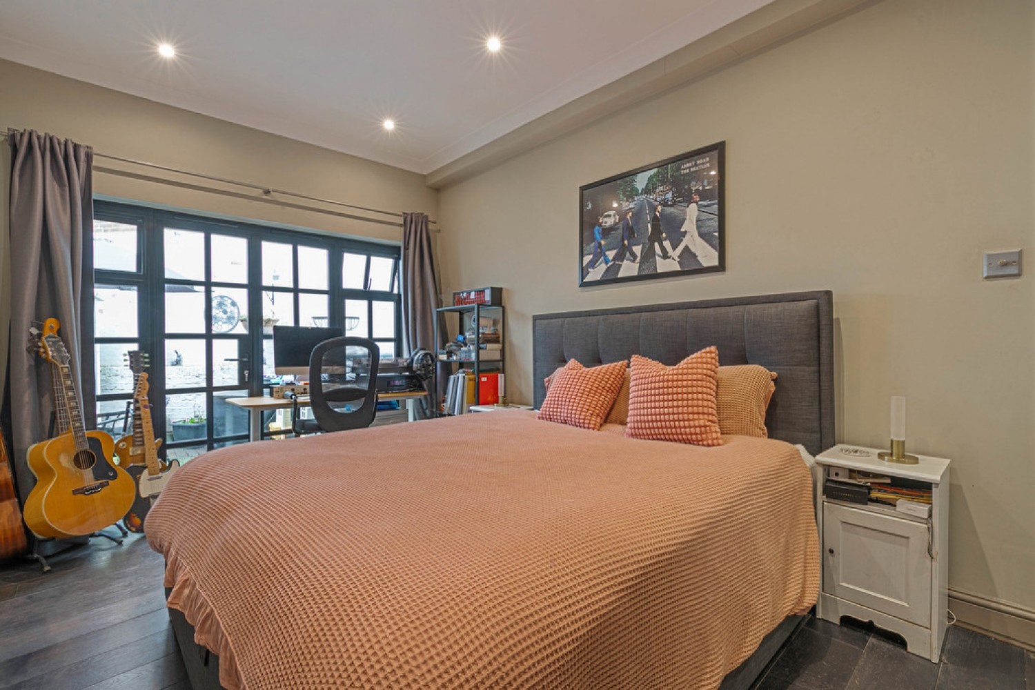 2 bedroom Flat for Sale Crystal Palace, London, Greater London