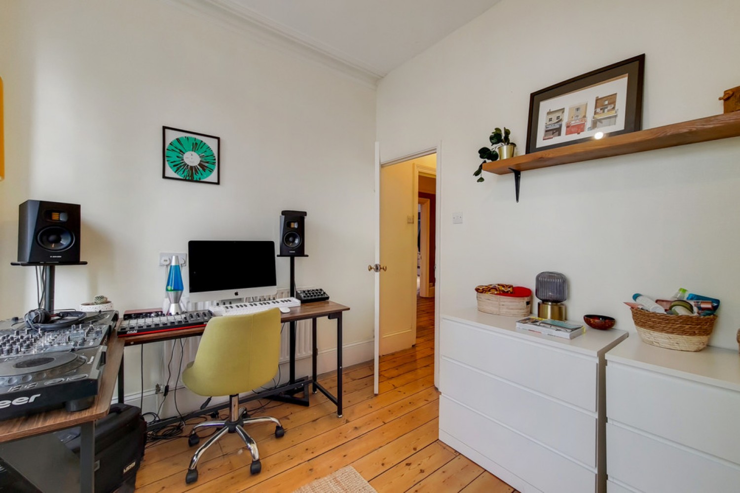 2 bedroom Flat for Sale Anerley, London, Greater London