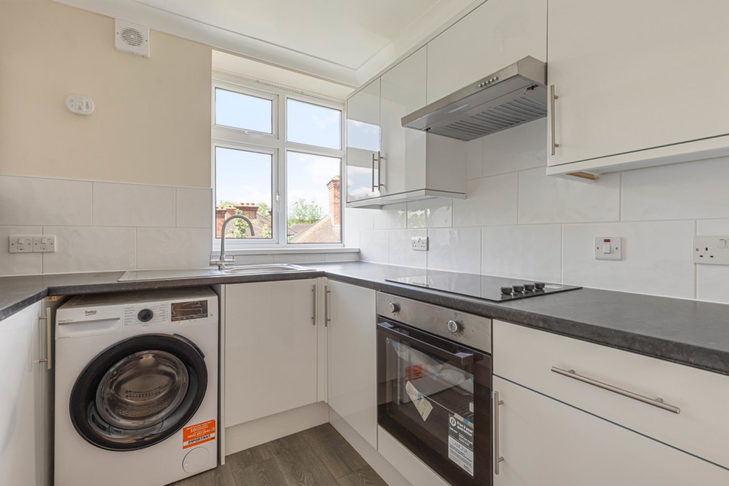 3 bedroom Flat for Letting Lawrie Park Rd, 77 Lawrie Park Rd, Sydenham, London