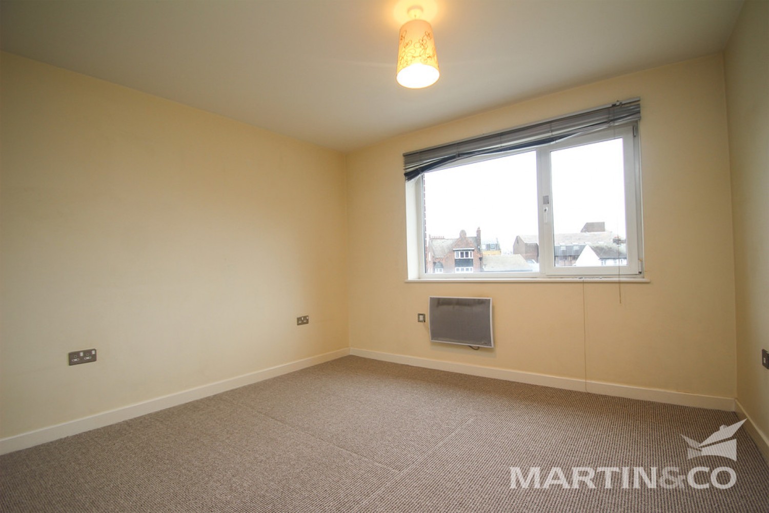 1 bedroom Flat for Letting Wells Crescent, Marconi Plaza