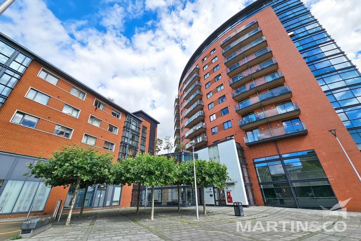 Wells Crescent, City Centre