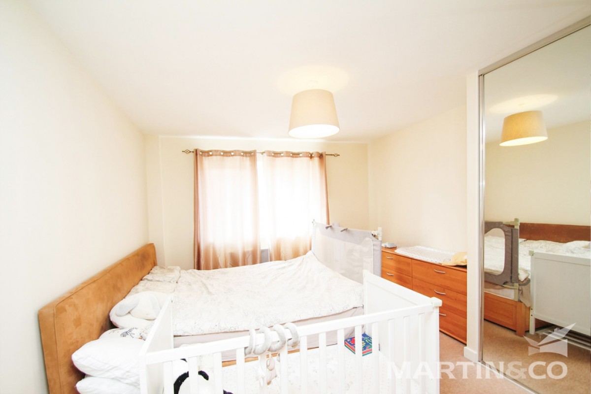 Wells Crescent, City Centre