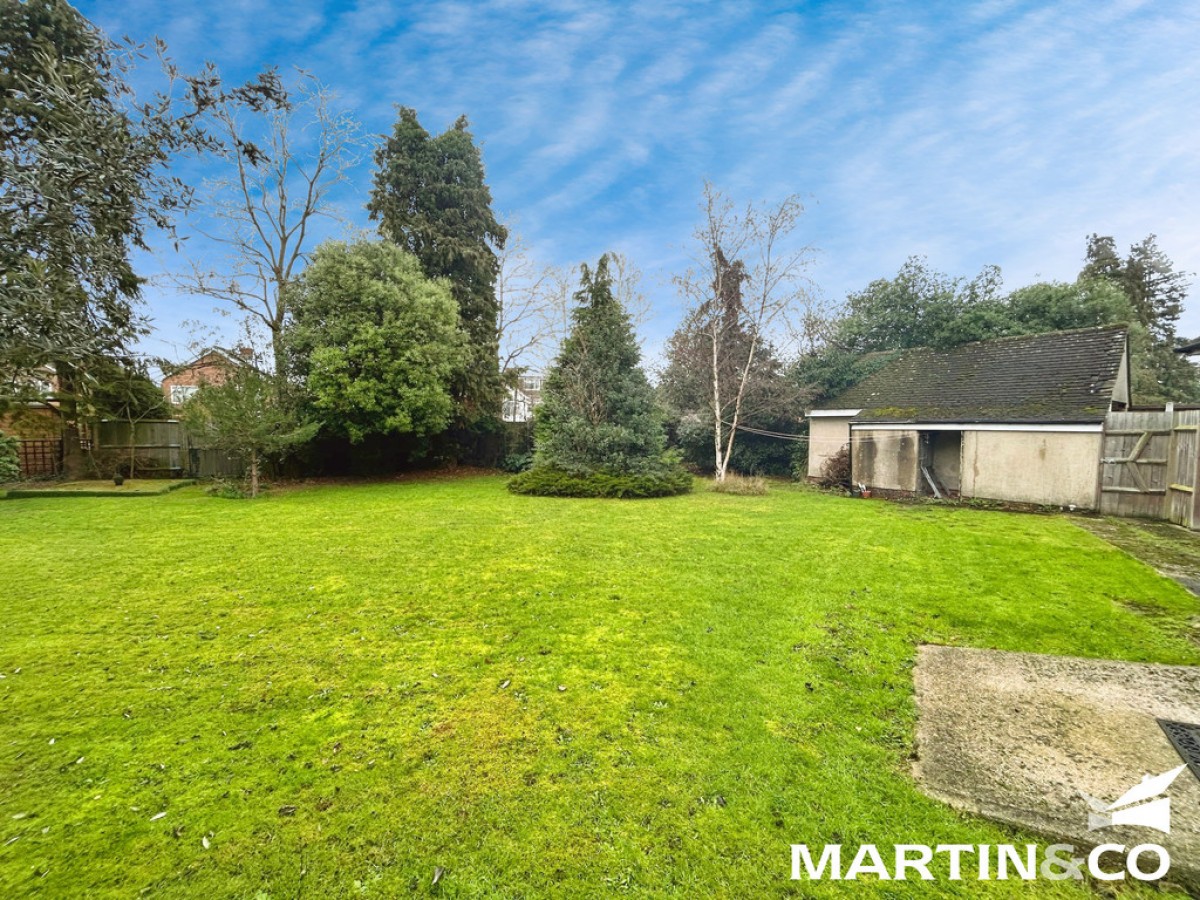 Manor Drive, Chelmsford