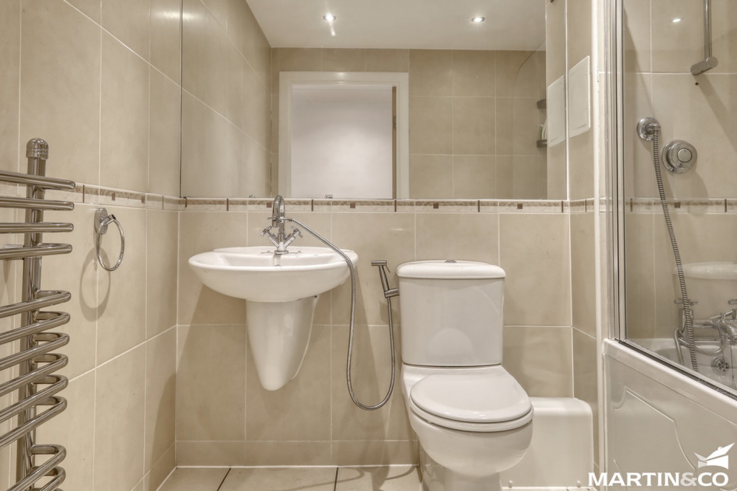 2 bedroom Flat for Letting Wells Crescent, Chelmsford