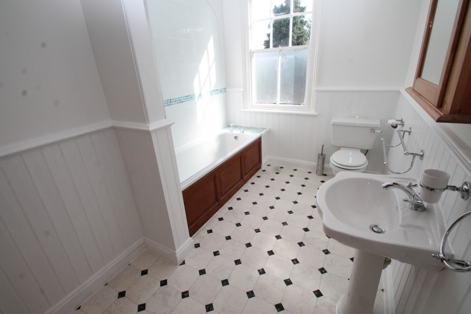 2 bedroom House for Letting Upper Bridge Road, Chelmsford