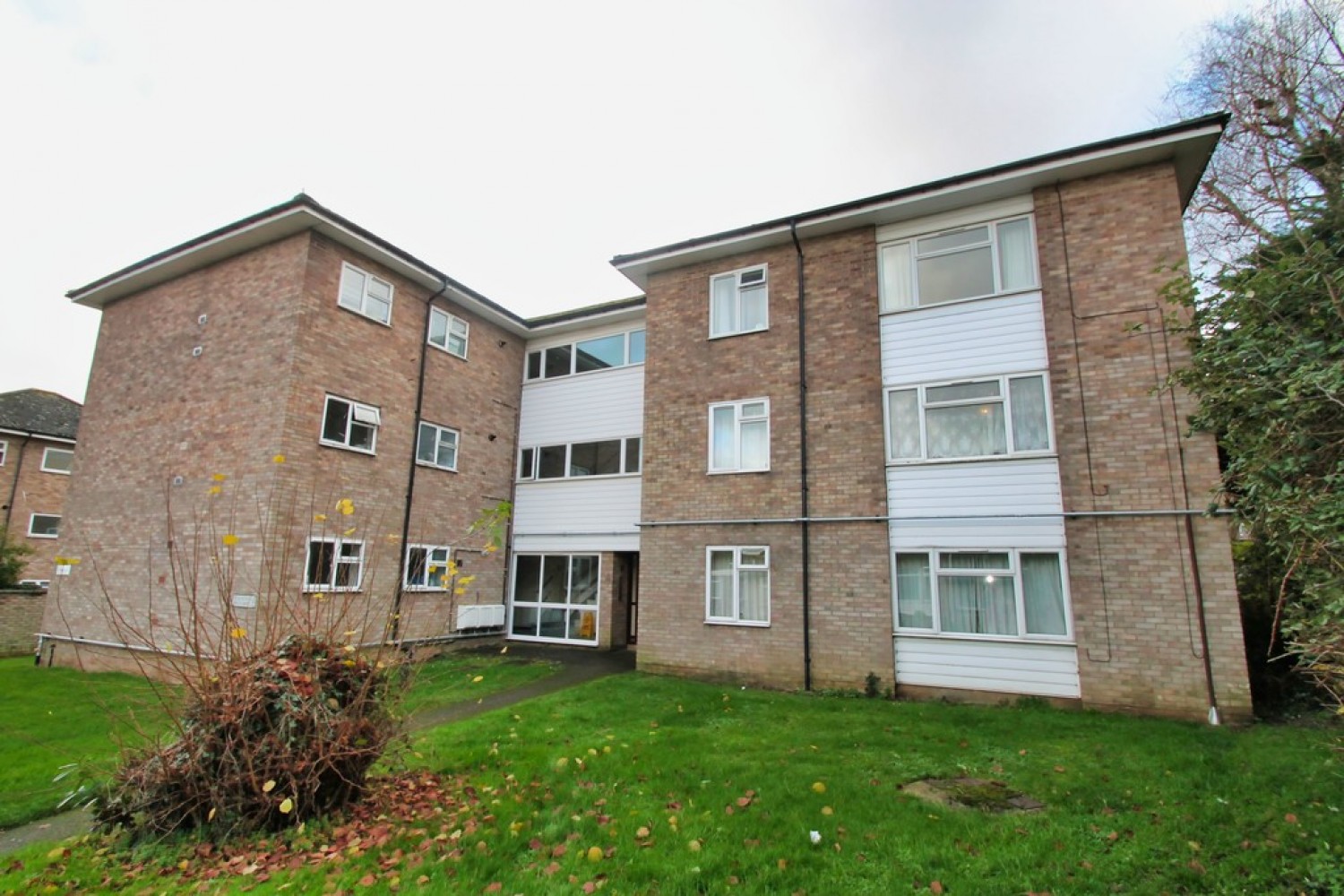 West Lawn, Chelmsford