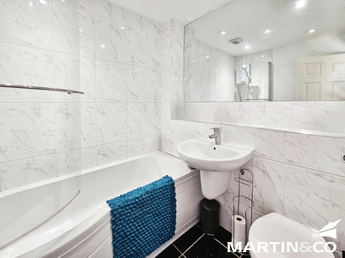 Henniker Gate, Chelmsford