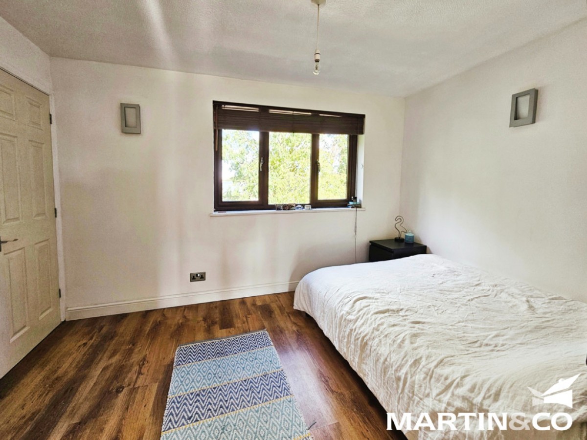 Henniker Gate, Chelmsford