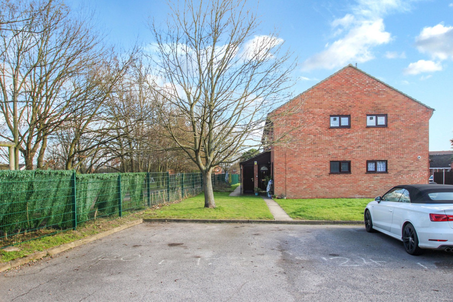 Henniker Gate, Chelmsford, CM2