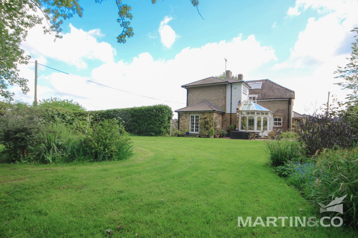 Burnham Road, Latchingdon