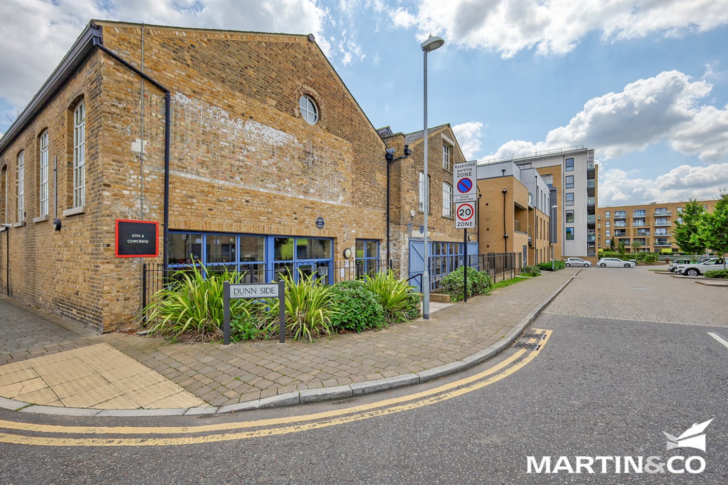 Cunard Square, Chelmsford