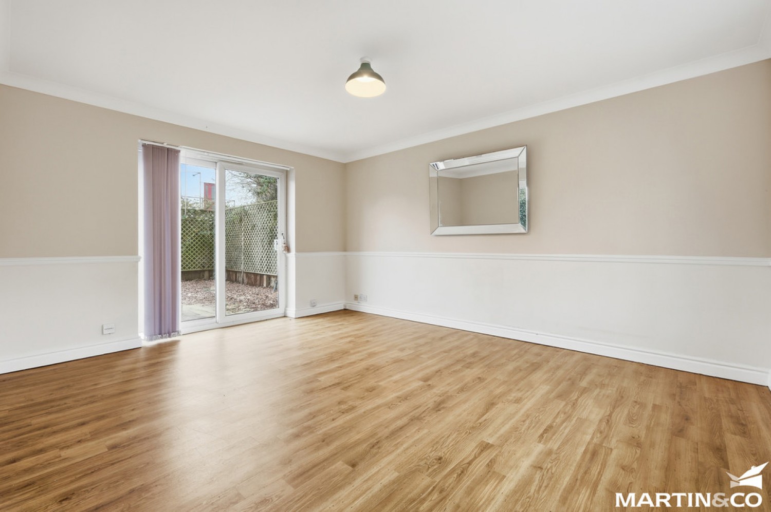 2 bedroom Bungalow for Sale Chequers Road, Writtle