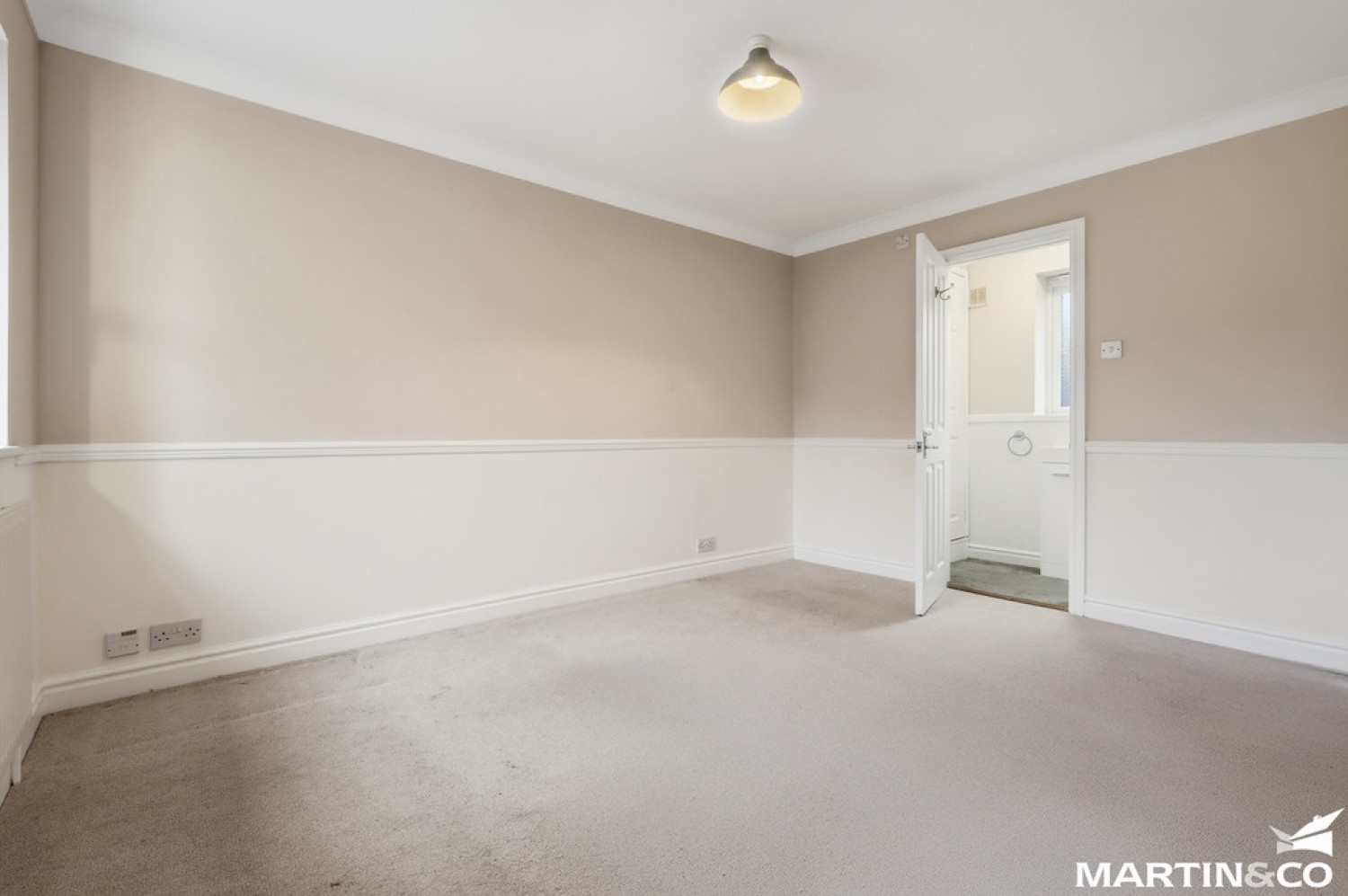 2 bedroom Bungalow for Sale Chequers Road, Writtle