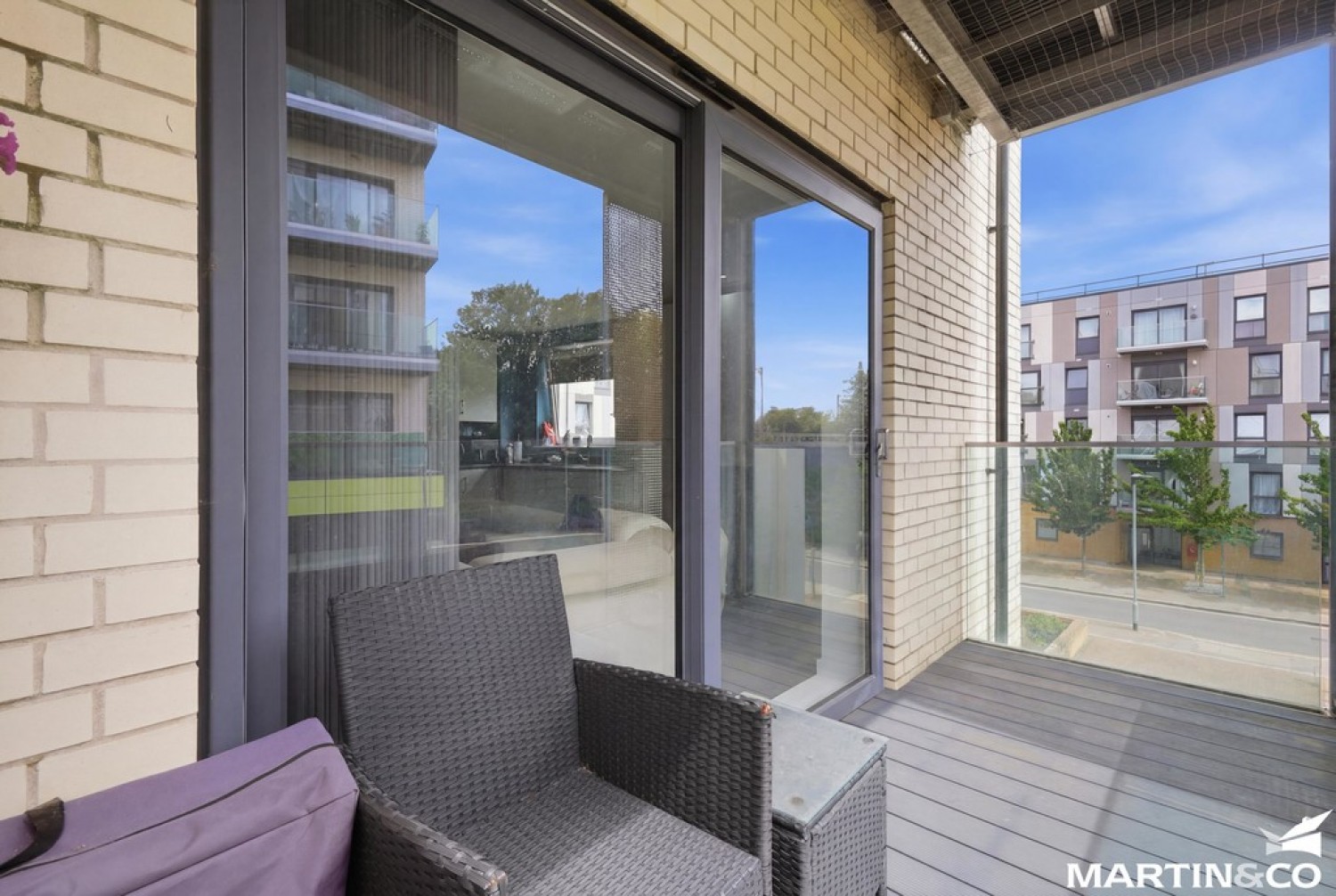 2 bedroom Flat for Sale Cunard Square, Chelmsford, Essex