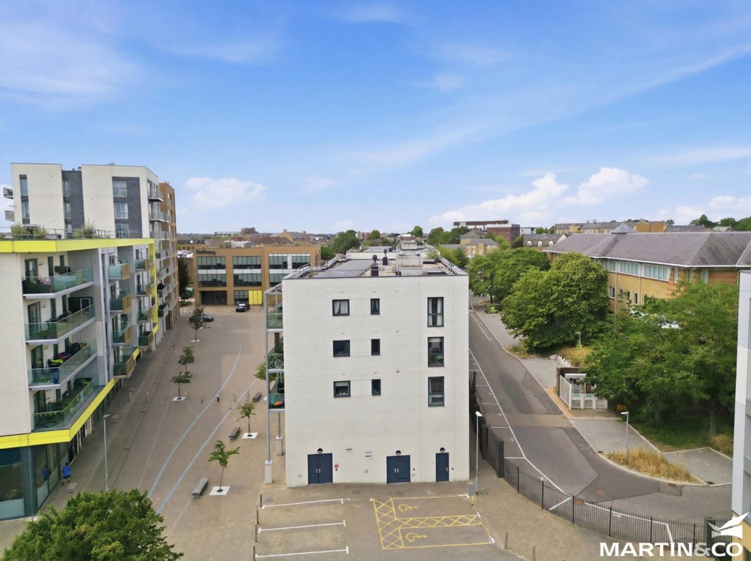 2 bedroom Flat for Sale Cunard Square, Chelmsford, Essex