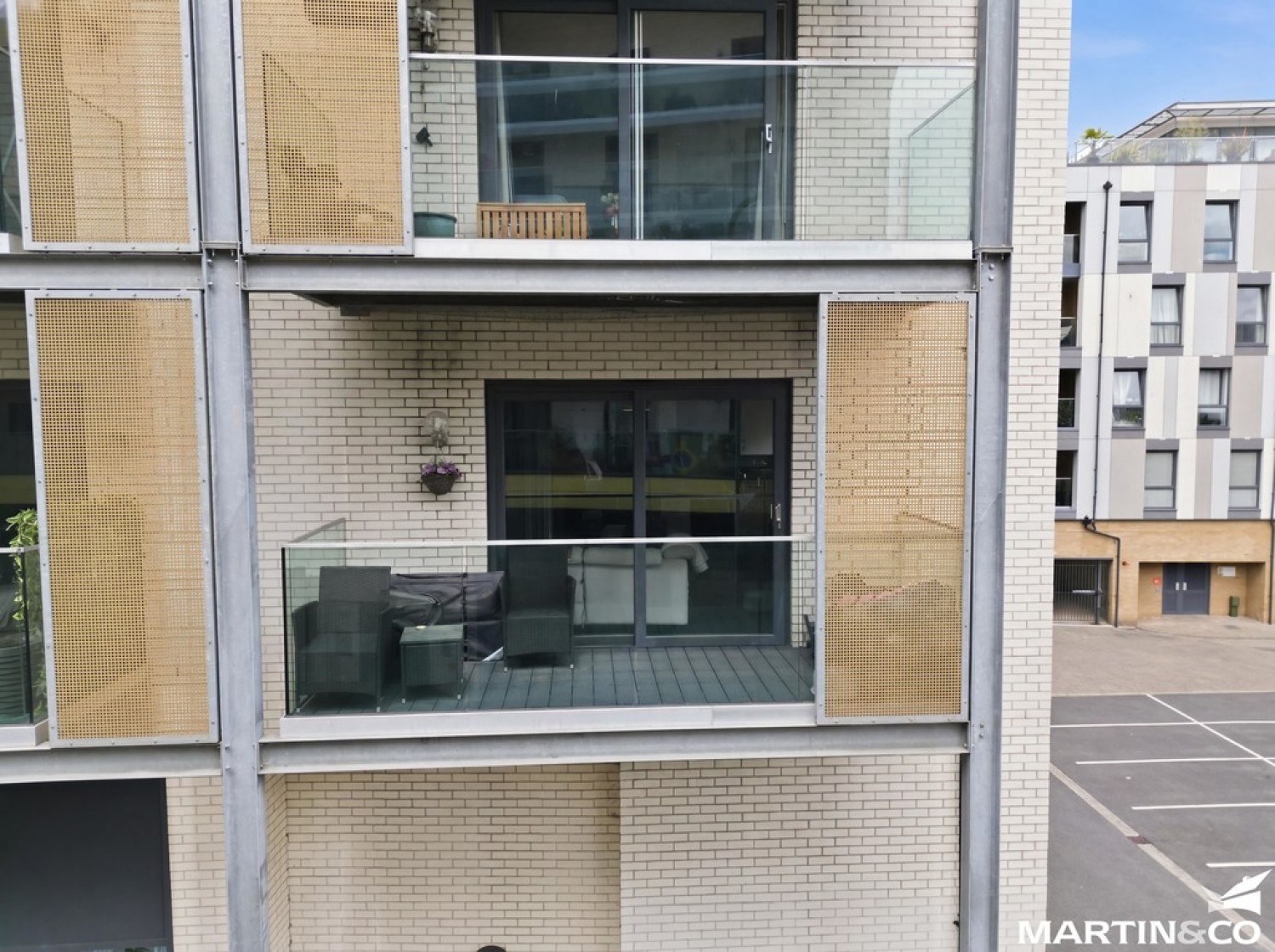 2 bedroom Flat for Sale Cunard Square, Chelmsford, Essex