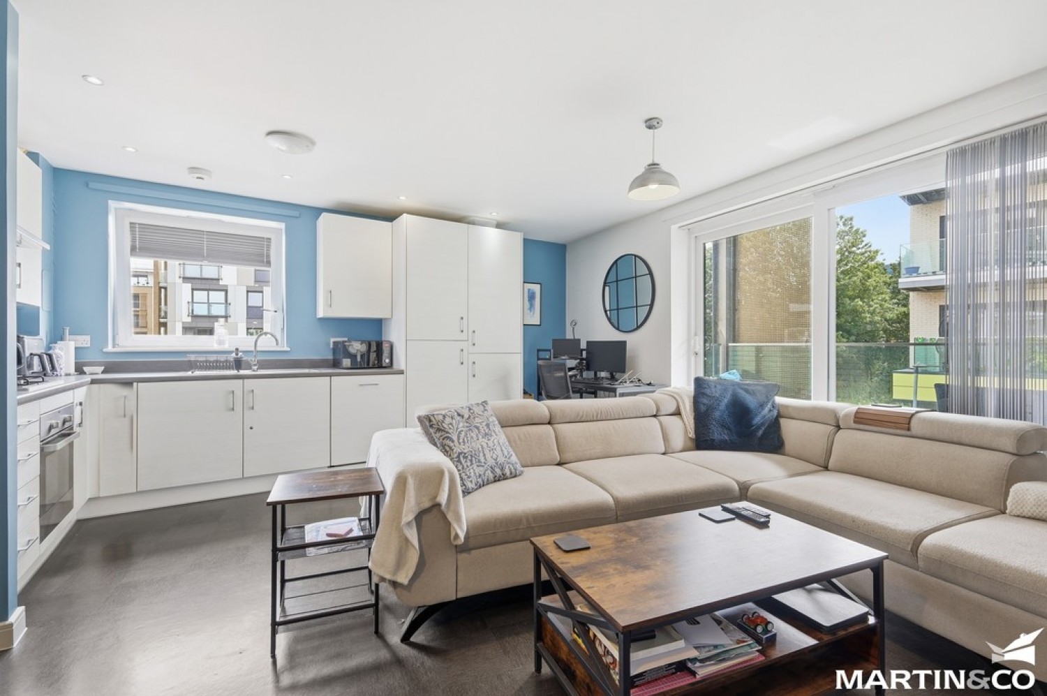 2 bedroom Flat for Sale Cunard Square, Chelmsford, Essex