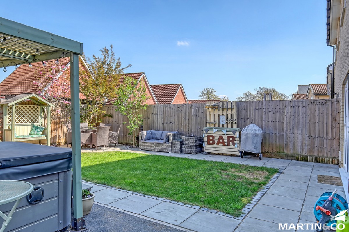Searle Crescent, Broomfield, Chelmsford