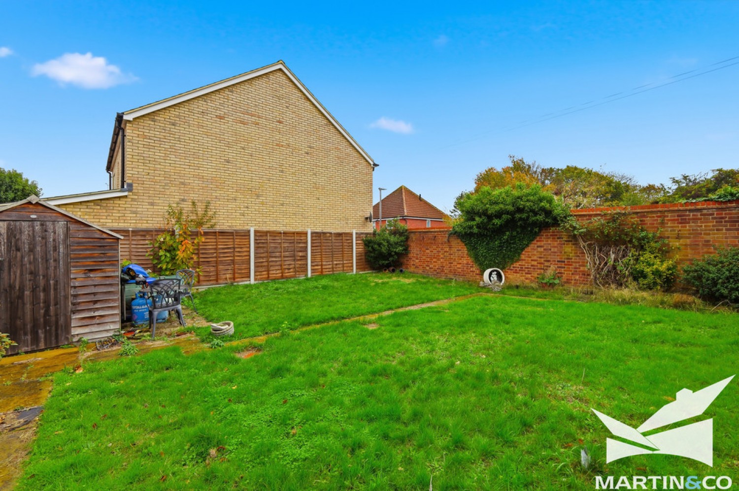 3 bedroom Bungalow in Wallace Crescent, Chelmsford