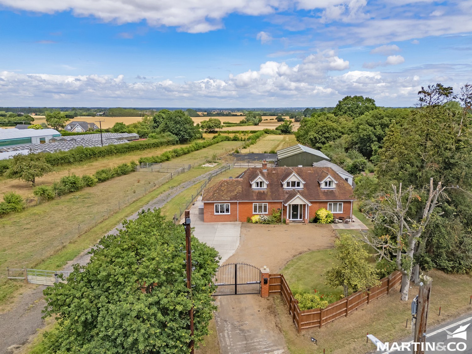 Highwood Road, Edney Common