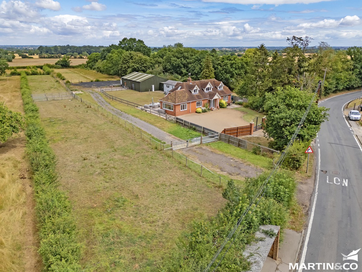 Highwood Road, Edney Common