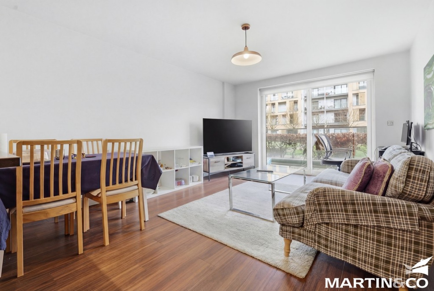 2 bedroom Flat for Sale Dunn Side, Chelmsford