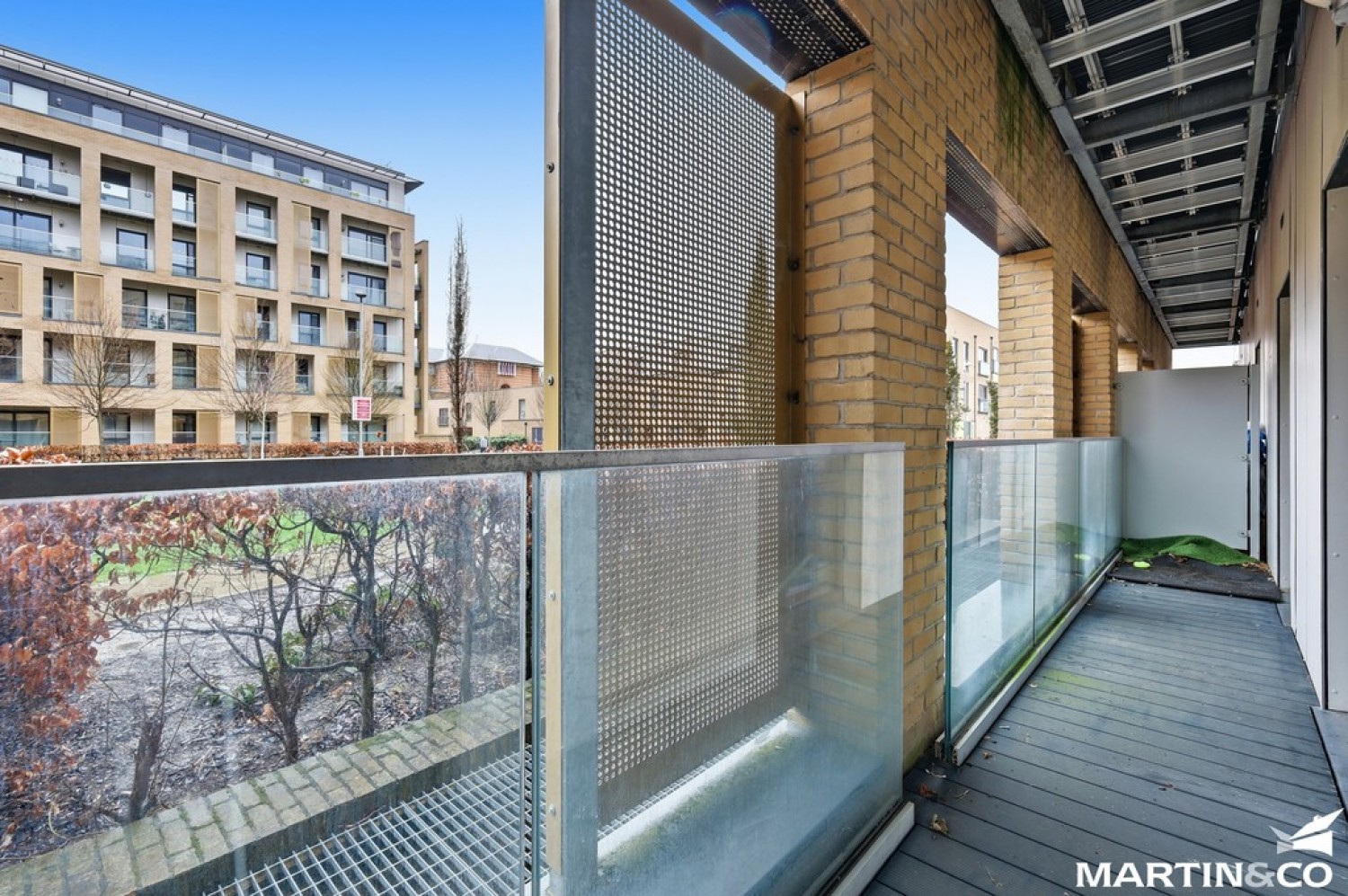 2 bedroom Flat for Sale Dunn Side, Chelmsford