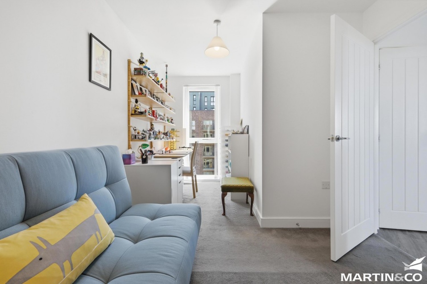 2 bedroom Flat for Sale Wharf Road, Chelmsford, Essex
