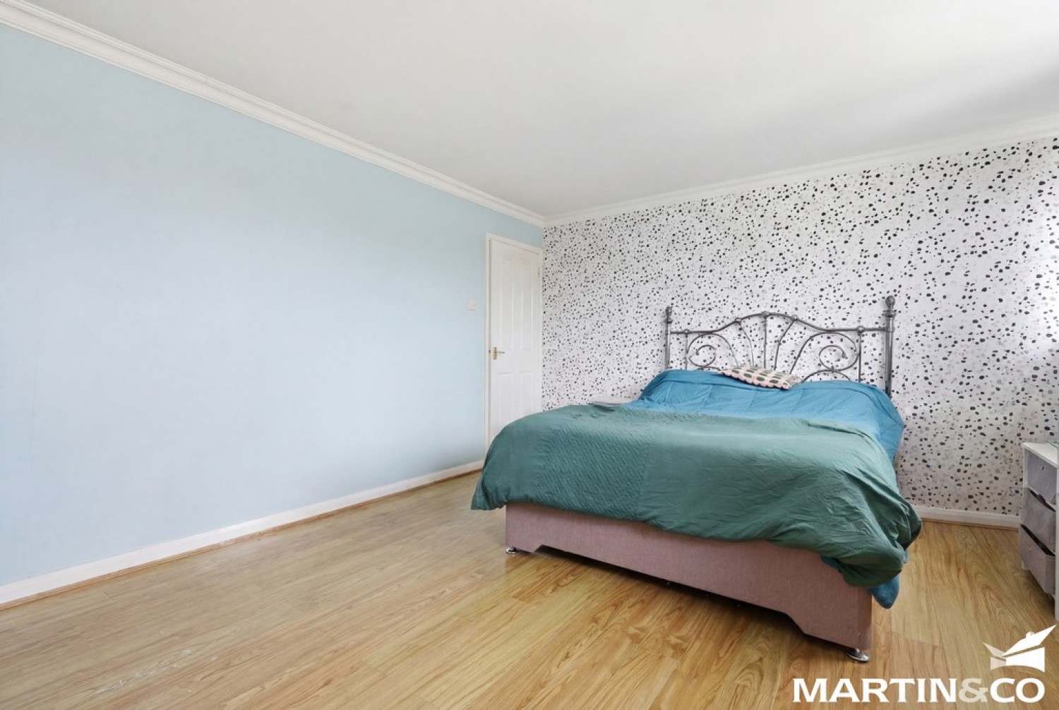 4 bedroom House for Sale Little Meadow, Writtle, Chelmsford