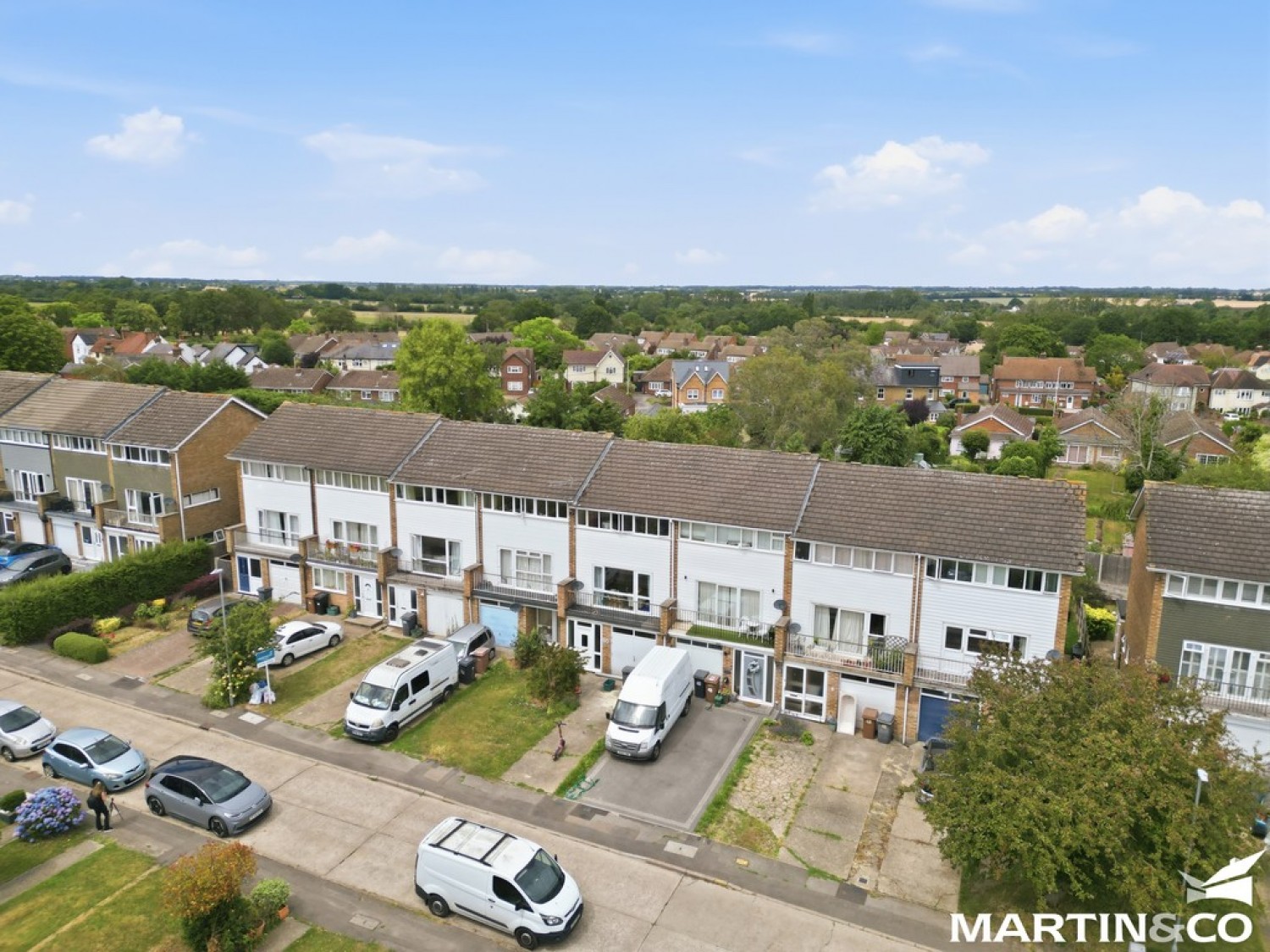 4 bedroom House for Sale Little Meadow, Writtle, Chelmsford