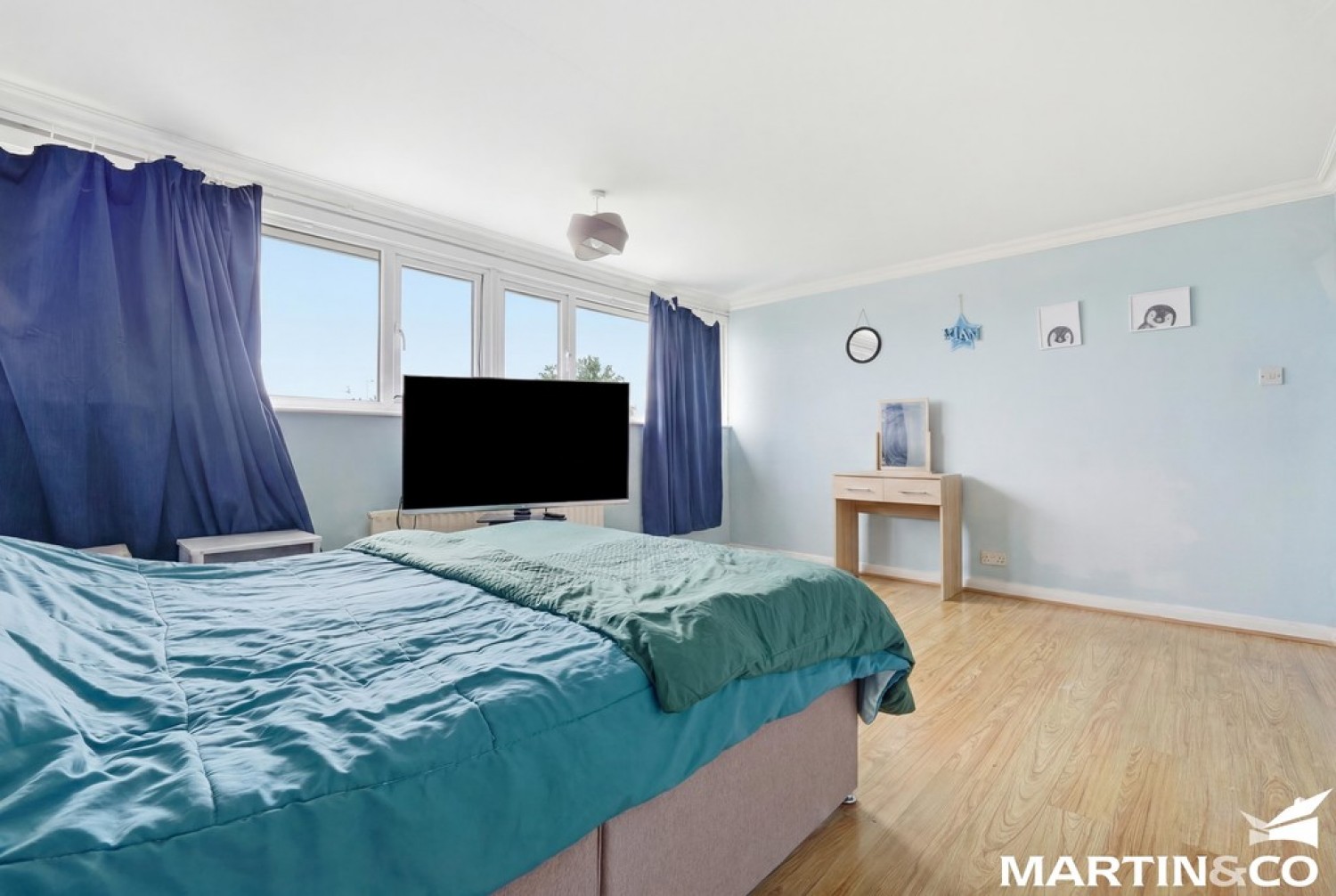 4 bedroom House for Sale Little Meadow, Writtle, Chelmsford
