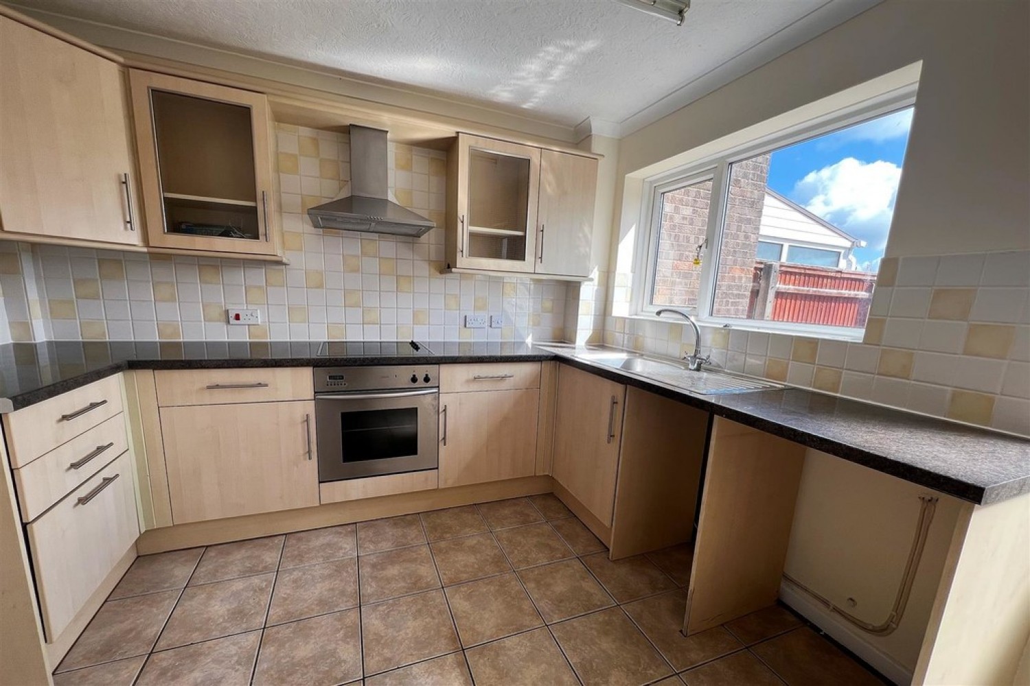 Ash Grove, Ringwood