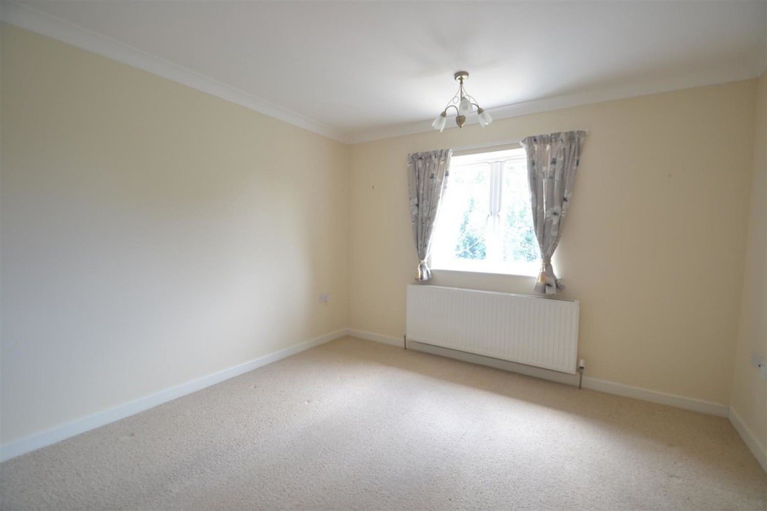 1 bedroom Flat for Letting Ferndown, Dorset