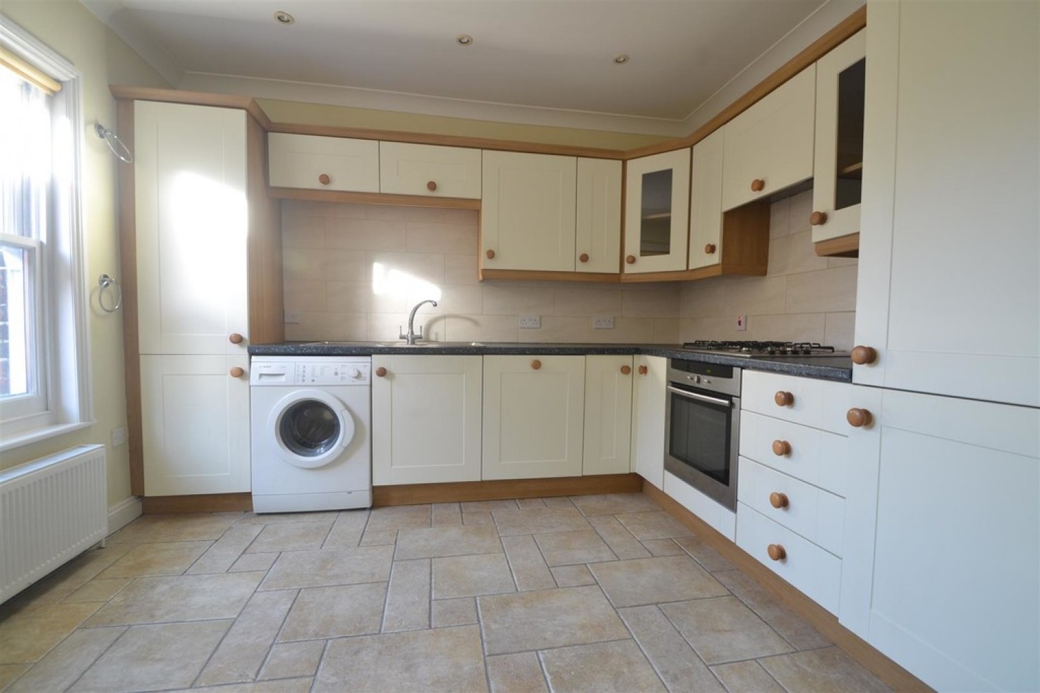 3 bedroom Flat for Letting Ringwood, Hampshire