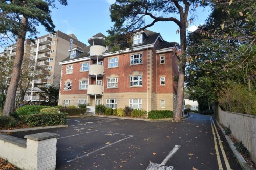 Hartford Court