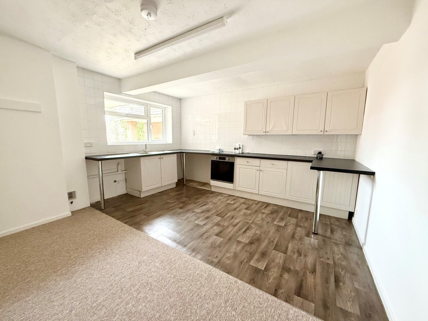 3 bedroom Flat for Letting Poulner, Ringwood