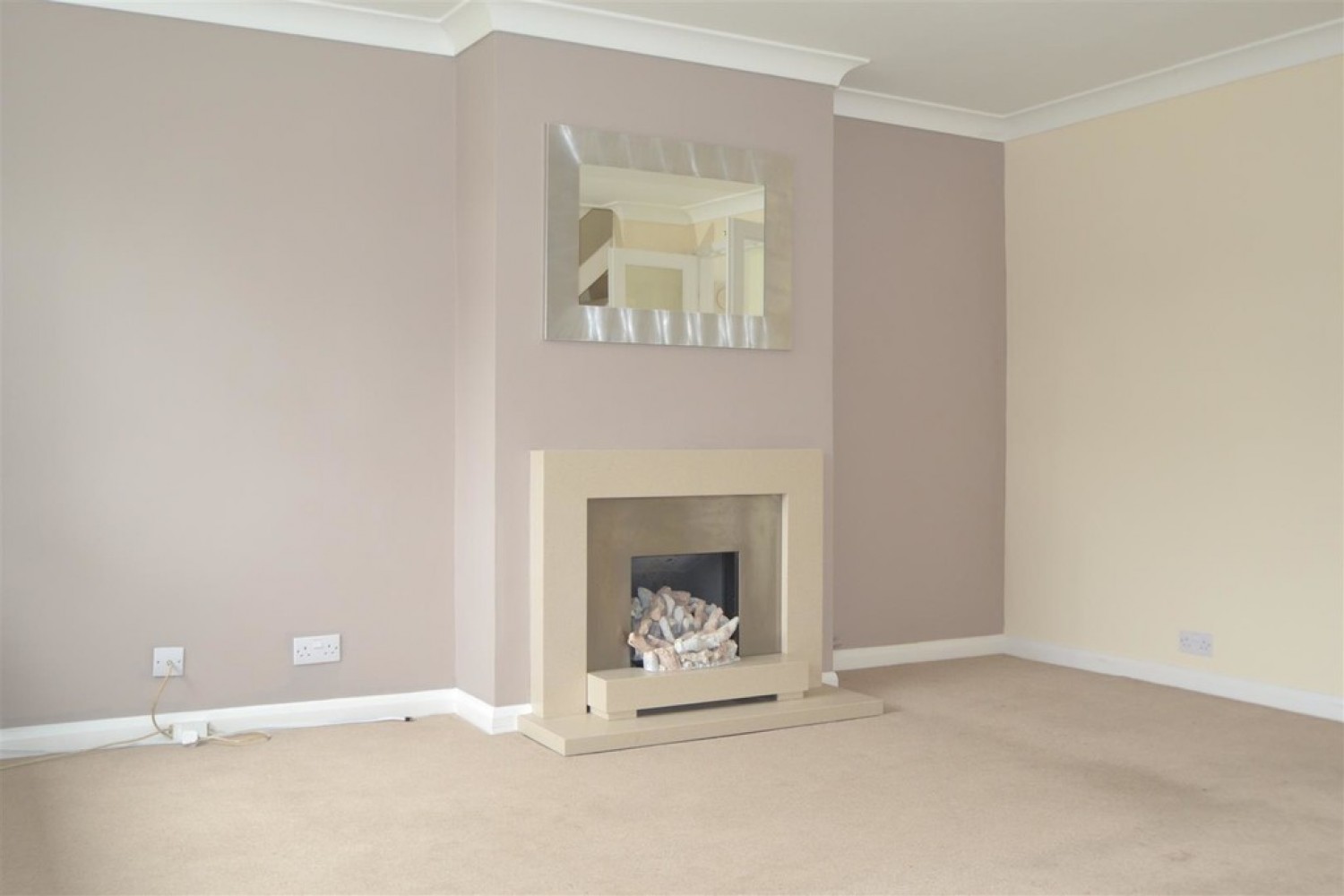 Poulner, Ringwood