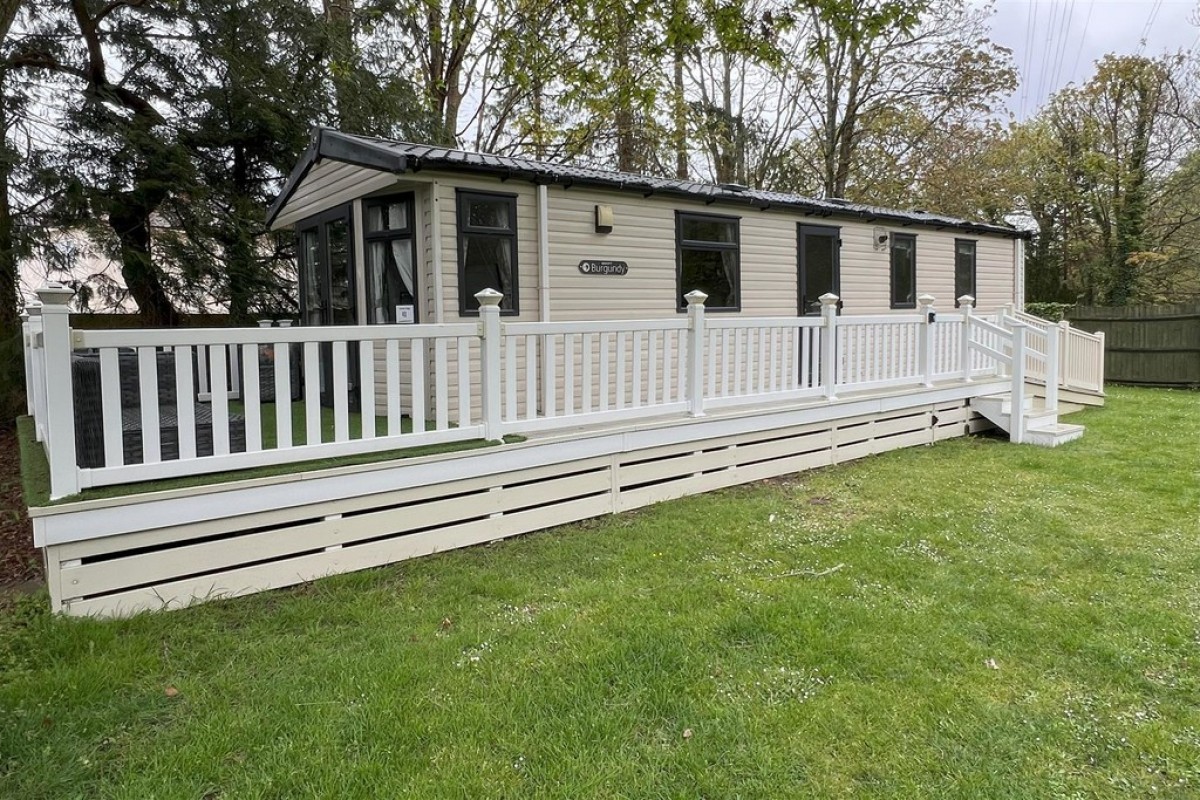 Oakdene Holiday Park, St. Leonards, Ringwood