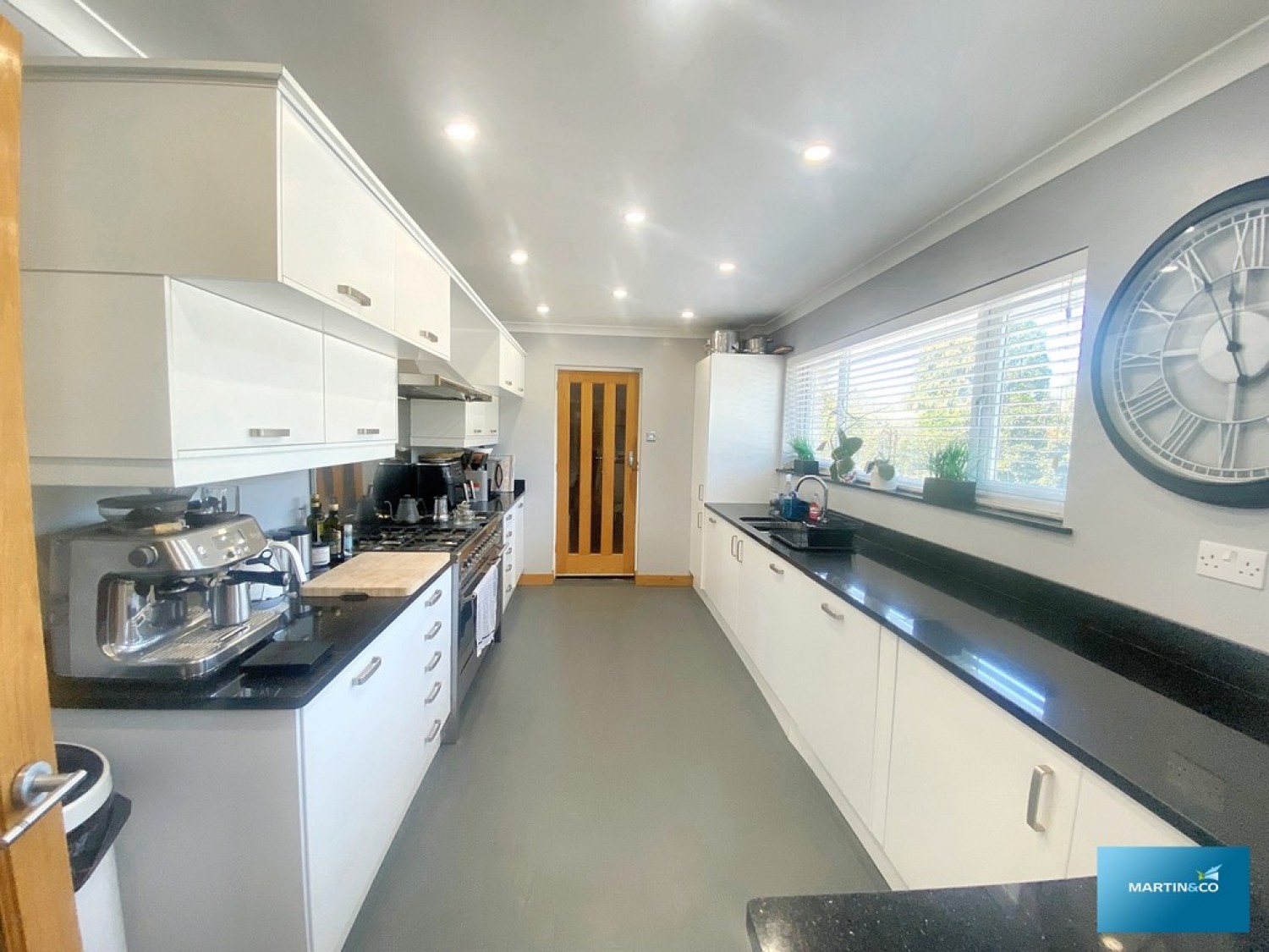 Firtree Close, St Leonards, BH24