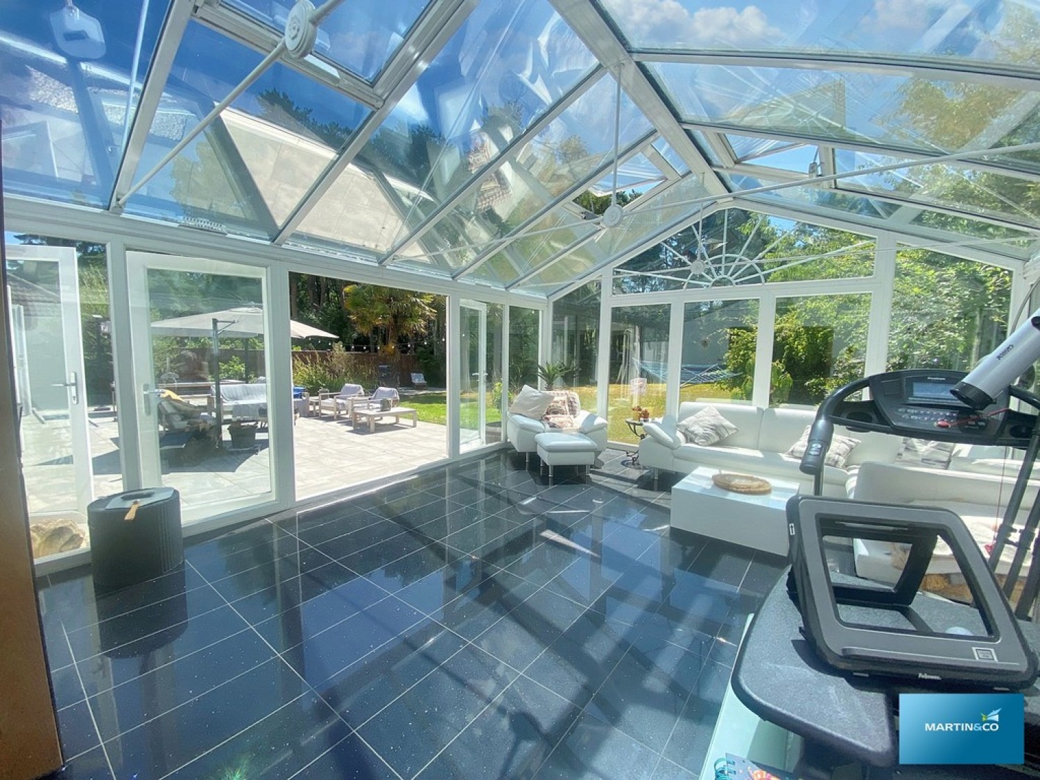 Firtree Close, St Leonards, BH24