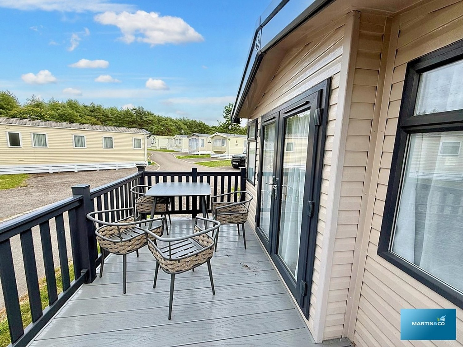 2 bedroom Property for Sale Oakdene Holiday Park