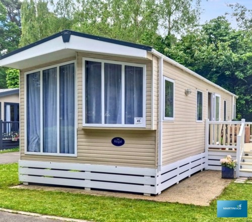 Ringwood Road, Dorset, St. Leonards