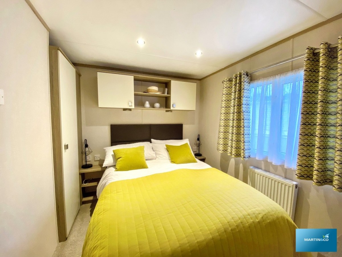 Foxglove, Oakdene Holiday Park